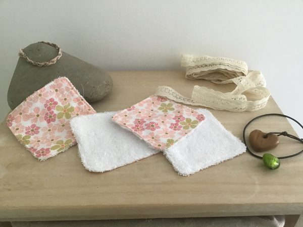 Lingettes fleurs dorées et rose foncé